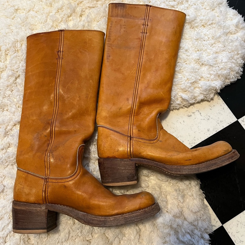 Frye Campus boots, black label vintage.
